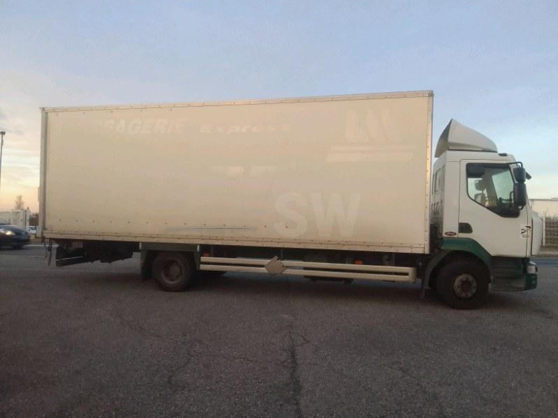 Renault Midlum 270 - משאית תיבה: תמונה 3 Renault Midlum 270 - משאית תיבה: תמונה 3