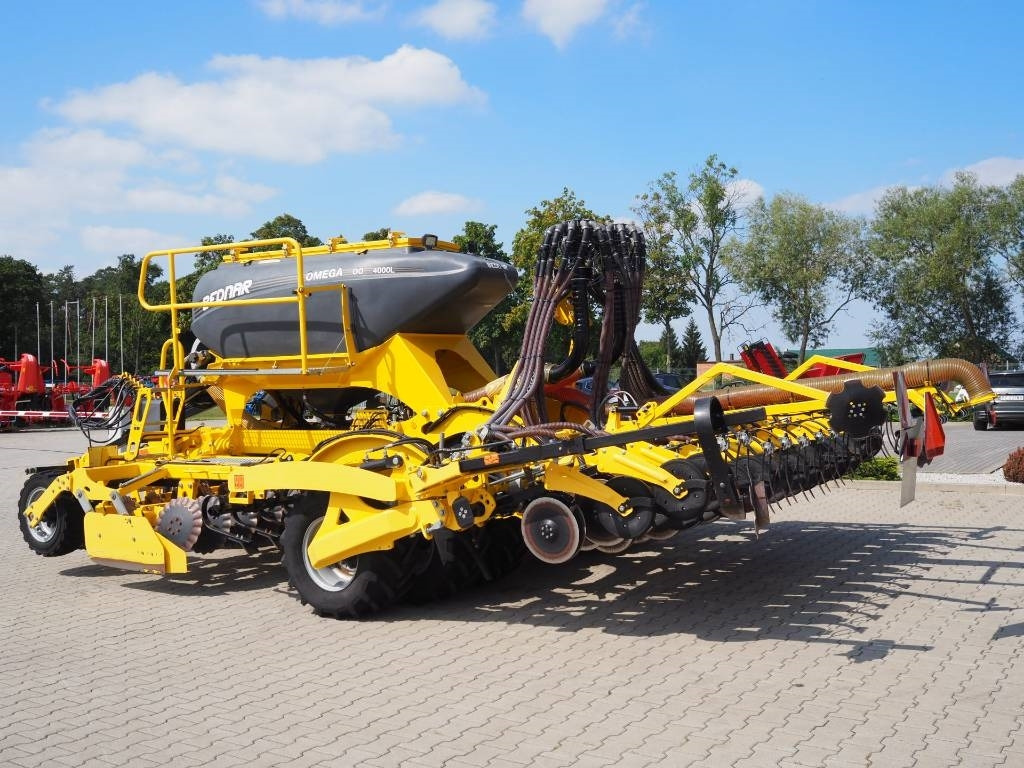 Bednar OMEGA OO 4000L - מקדחת זריעה משולבת: תמונה 2 Bednar OMEGA OO 4000L - מקדחת זריעה משולבת: תמונה 2