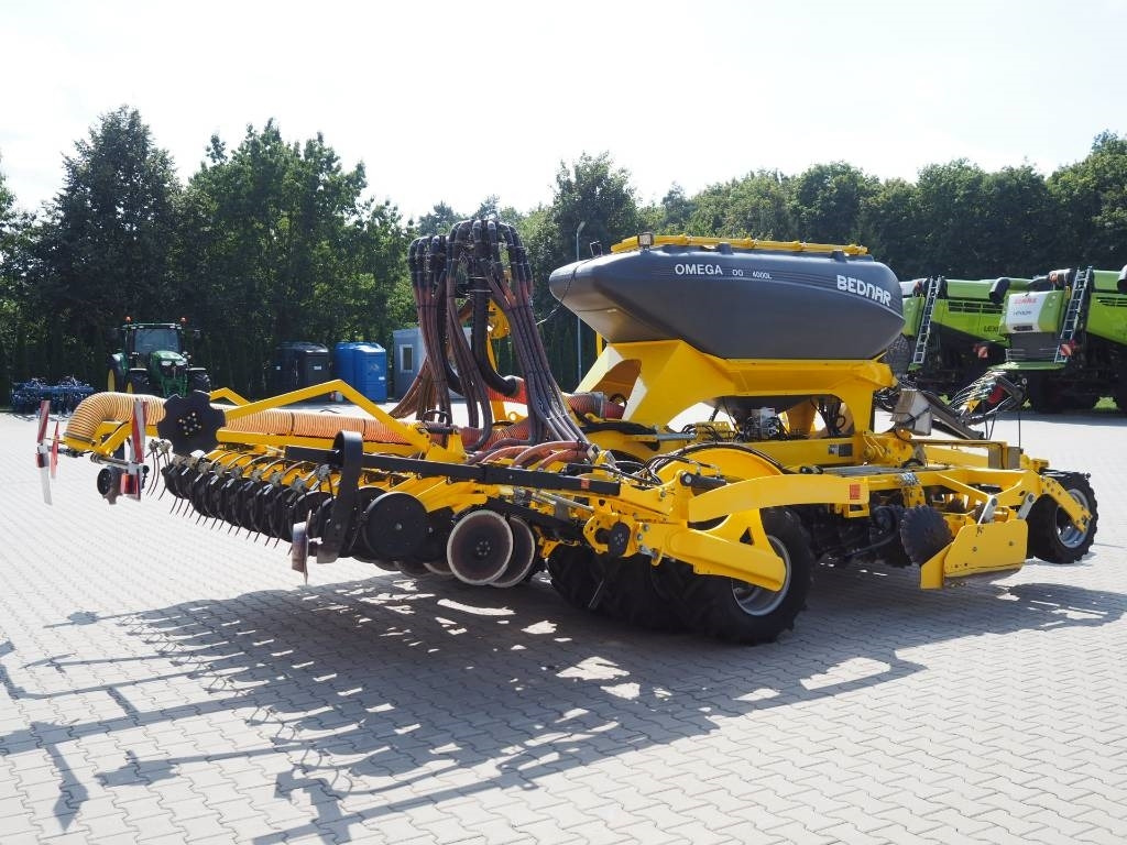 Bednar OMEGA OO 4000L - מקדחת זריעה משולבת: תמונה 4 Bednar OMEGA OO 4000L - מקדחת זריעה משולבת: תמונה 4