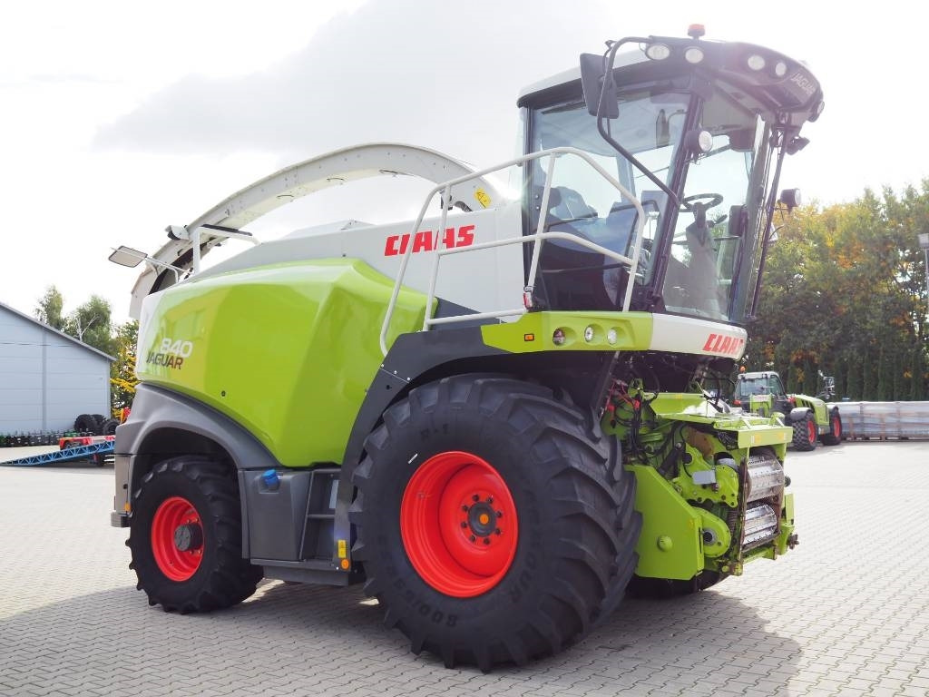 Claas Jaguar 840 4WD - מקצרת מספוא: תמונה 4 Claas Jaguar 840 4WD - מקצרת מספוא: תמונה 4