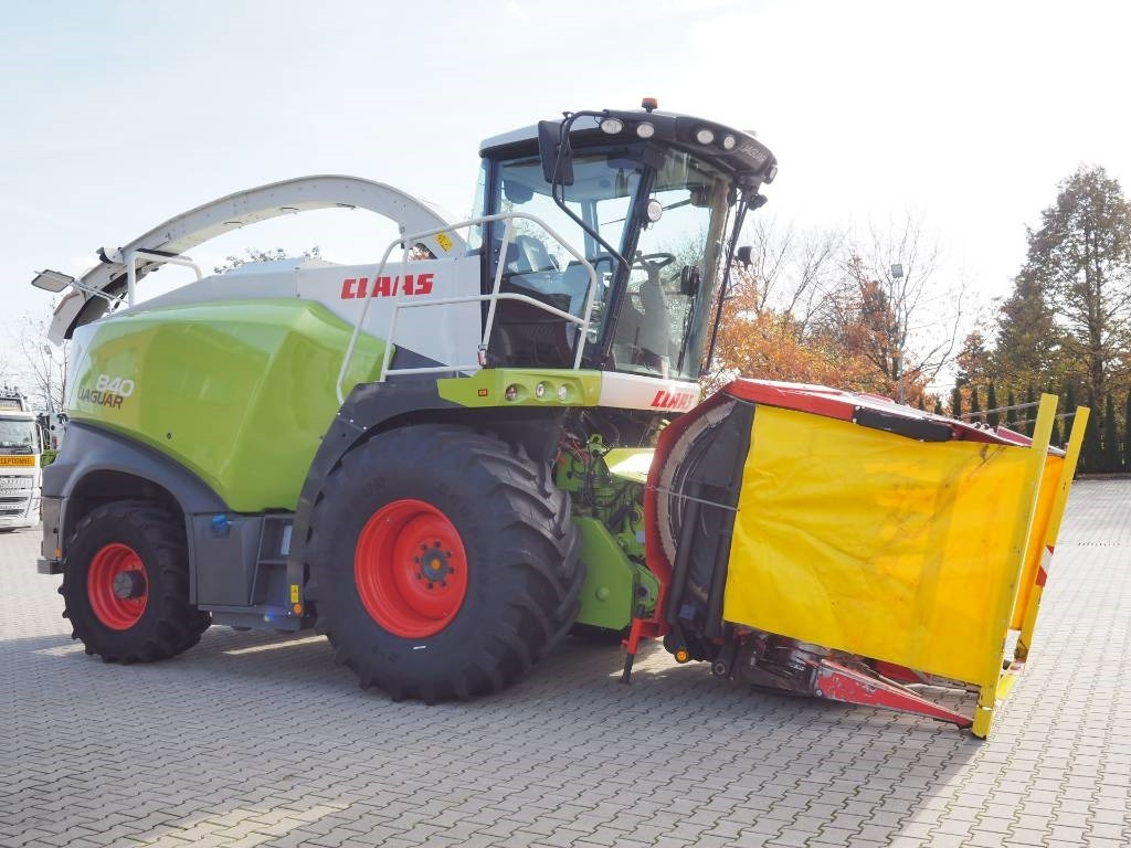 Claas Jaguar 840 4x4 + Kemper 445 - מקצרת מספוא: תמונה 4 Claas Jaguar 840 4x4 + Kemper 445 - מקצרת מספוא: תמונה 4