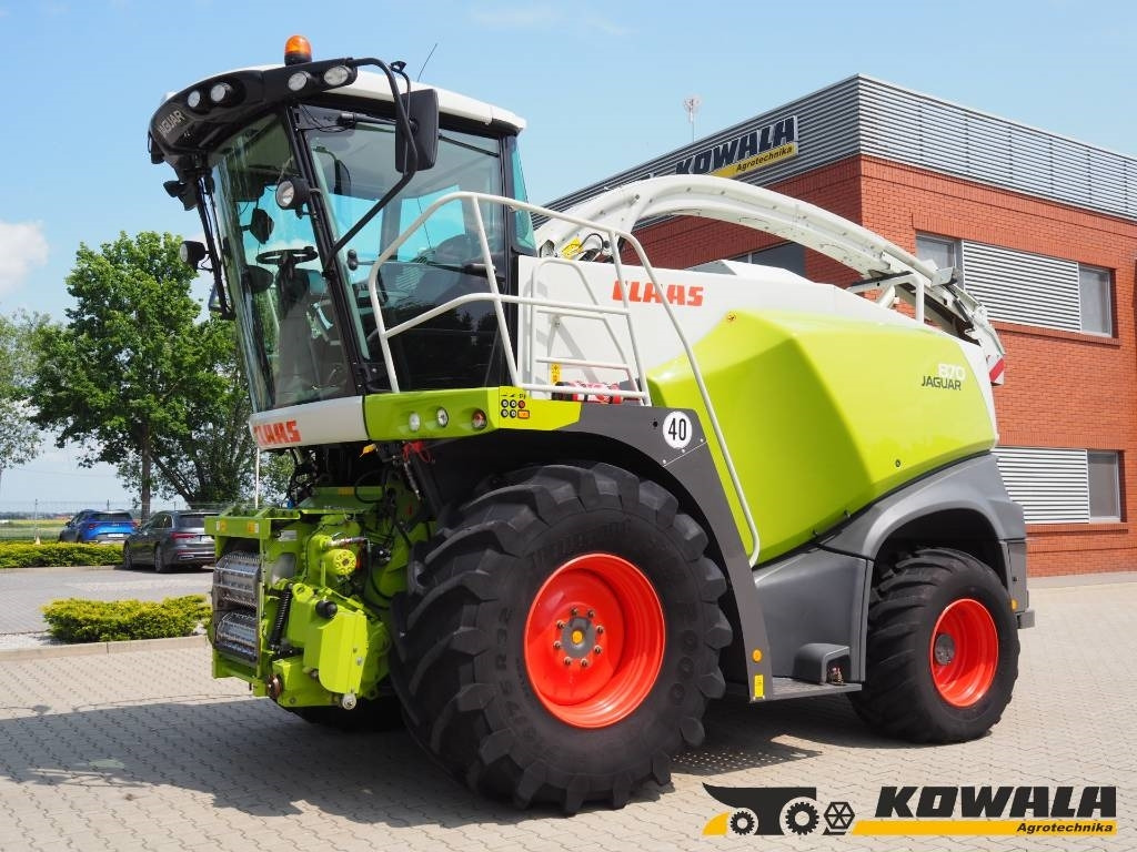 Claas Jaguar 870 4WD - מקצרת מספוא: תמונה 1 Claas Jaguar 870 4WD - מקצרת מספוא: תמונה 1