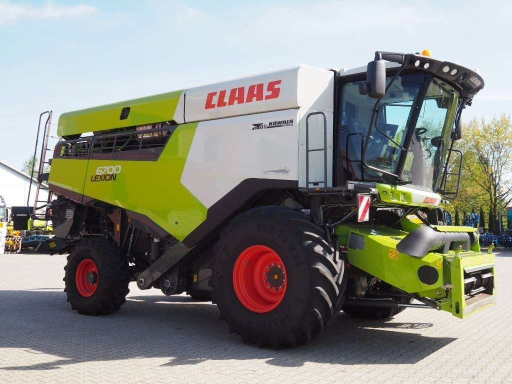Claas Lexion 6700 + V770 - מקצרת קומבינה: תמונה 4 Claas Lexion 6700 + V770 - מקצרת קומבינה: תמונה 4