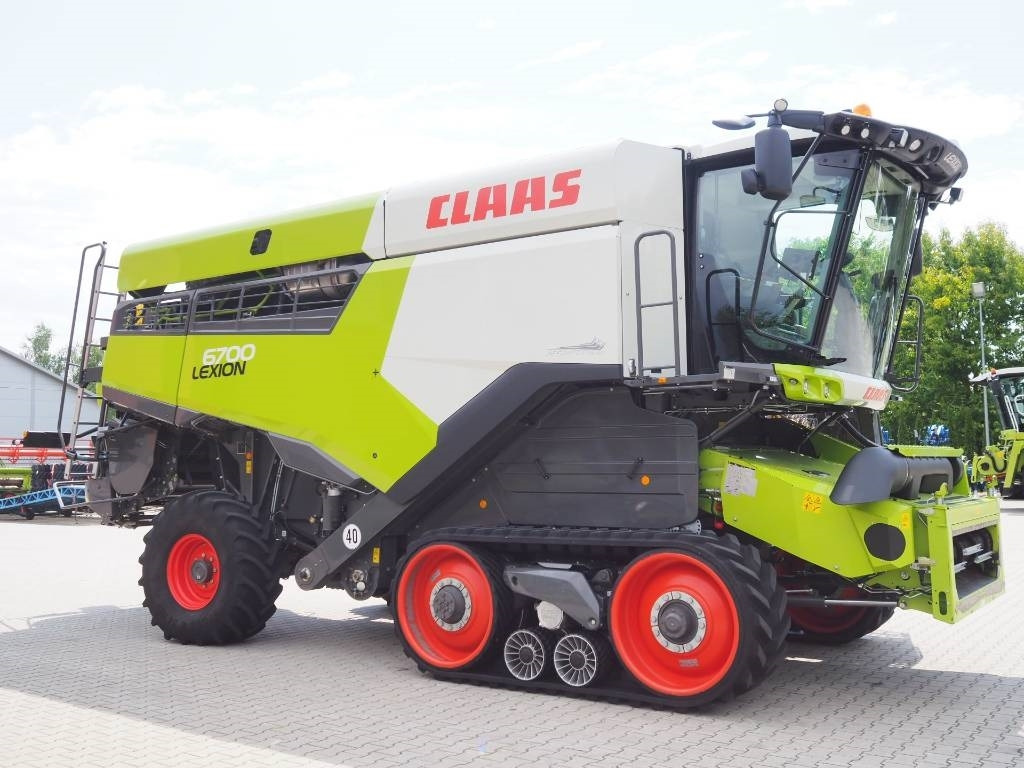 Claas Lexion 6700TT GPS + V770 - מקצרת קומבינה: תמונה 4 Claas Lexion 6700TT GPS + V770 - מקצרת קומבינה: תמונה 4