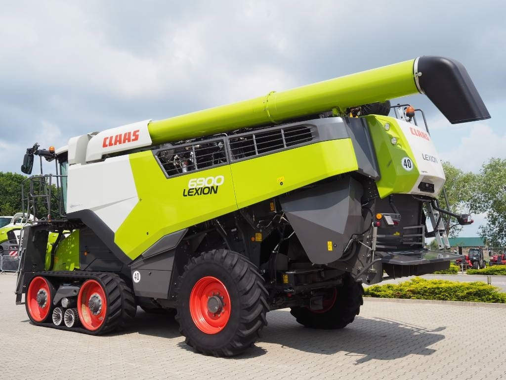 Claas Lexion 6900TT + V770 - מקצרת קומבינה: תמונה 2 Claas Lexion 6900TT + V770 - מקצרת קומבינה: תמונה 2