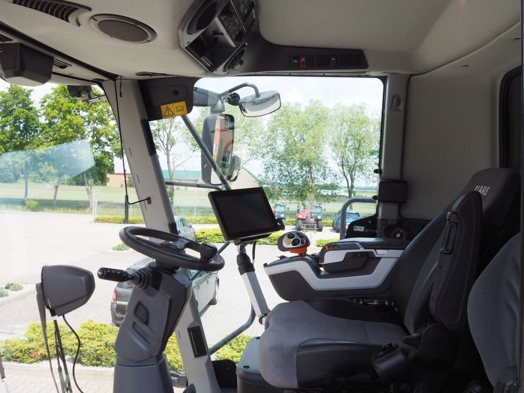 Claas Lexion 6900TT + V770 - מקצרת קומבינה: תמונה 5 Claas Lexion 6900TT + V770 - מקצרת קומבינה: תמונה 5