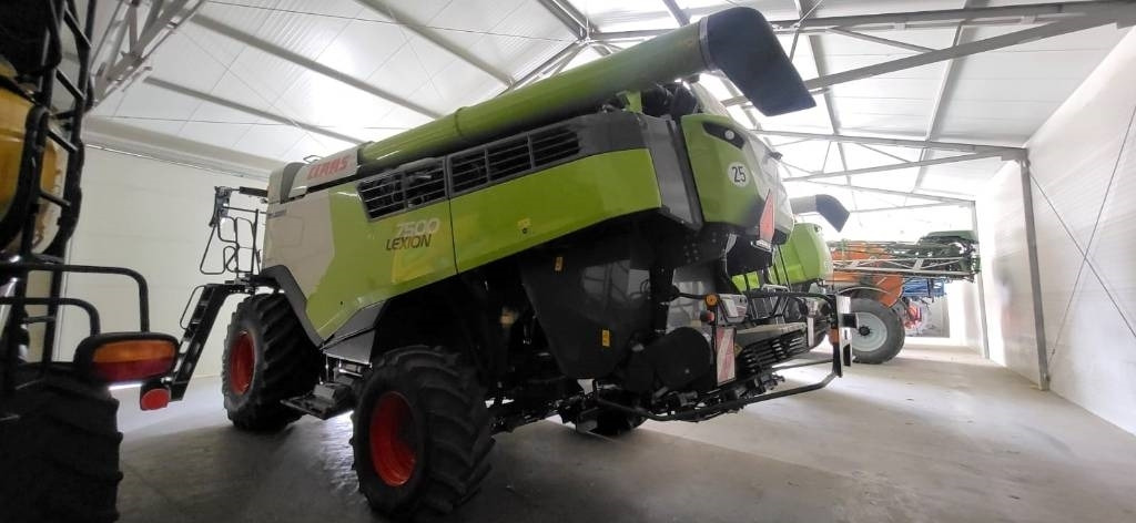 Claas Lexion 7500 + V930 - מקצרת קומבינה: תמונה 3 Claas Lexion 7500 + V930 - מקצרת קומבינה: תמונה 3