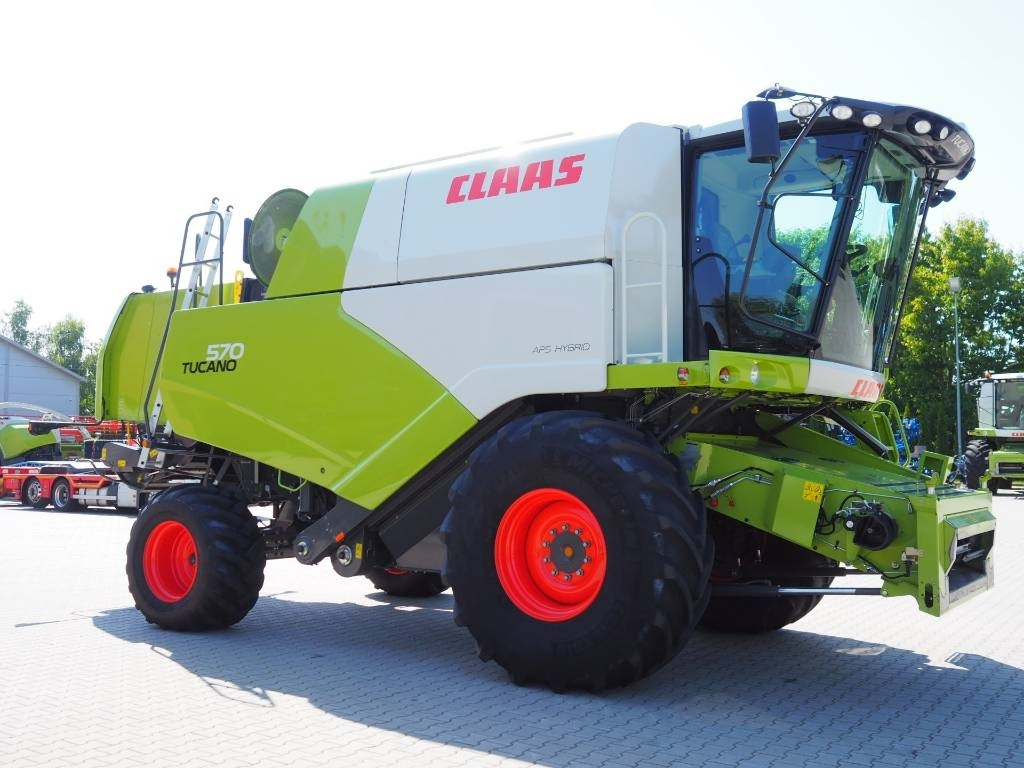 Claas Tucano 570 + V770 - מקצרת קומבינה: תמונה 4 Claas Tucano 570 + V770 - מקצרת קומבינה: תמונה 4