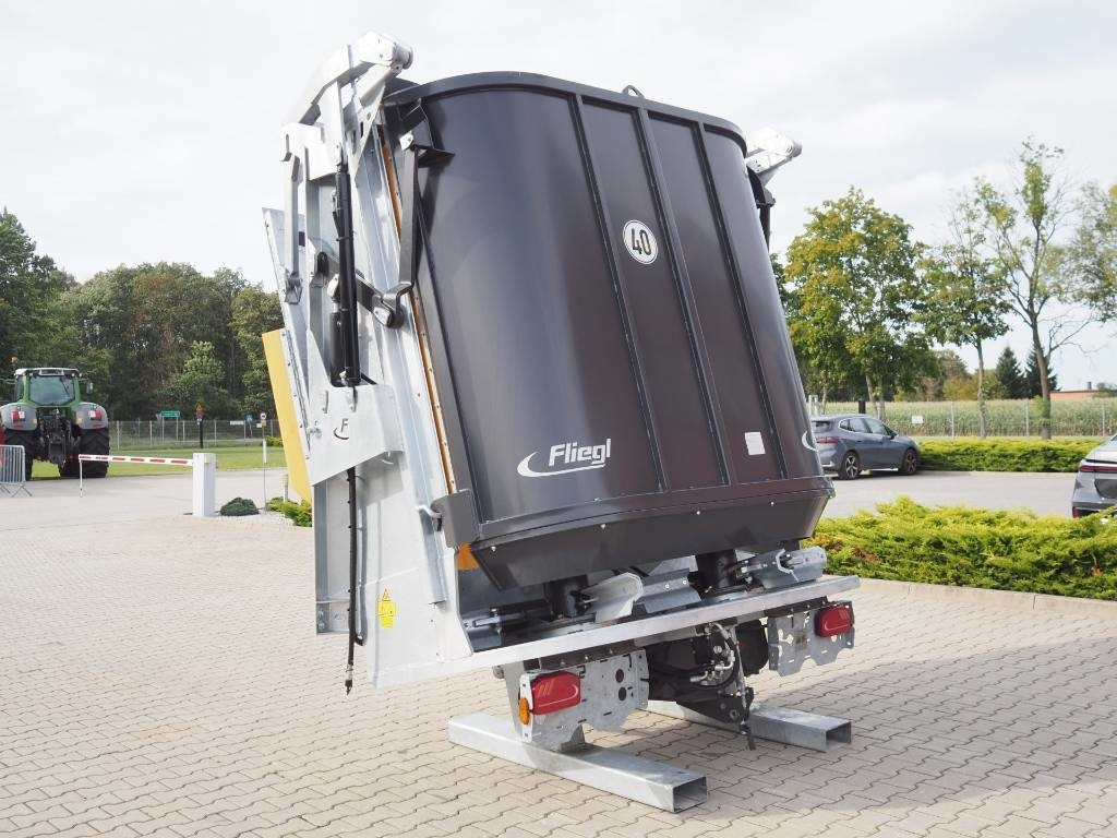 Fliegl S-2/SAW Profi - מפזרת זבל: תמונה 3 Fliegl S-2/SAW Profi - מפזרת זבל: תמונה 3