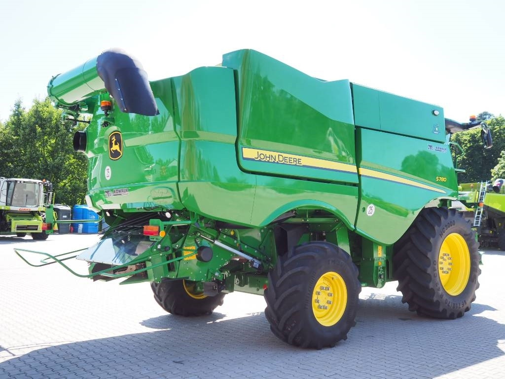 John Deere S780 + 730X - מקצרת קומבינה: תמונה 3 John Deere S780 + 730X - מקצרת קומבינה: תמונה 3