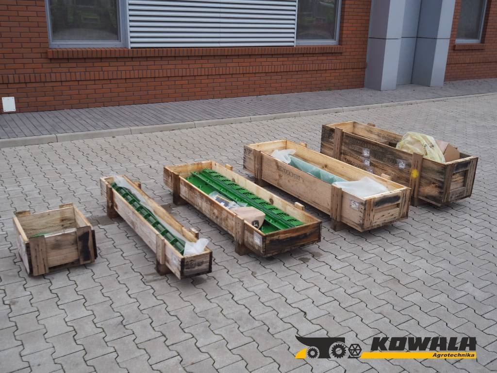 John Deere T660, T670 retrofit kit on corn - צרופת מקצרה: תמונה 1 John Deere T660, T670 retrofit kit on corn - צרופת מקצרה: תמונה 1