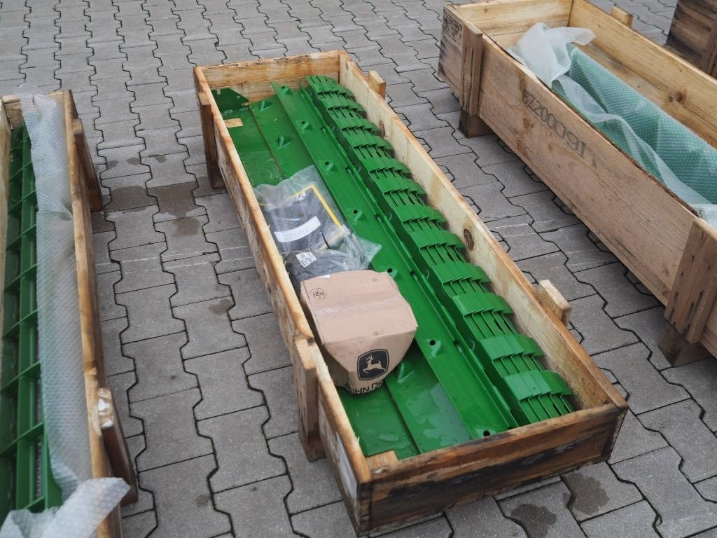 John Deere T660, T670 retrofit kit on corn - צרופת מקצרה: תמונה 4 John Deere T660, T670 retrofit kit on corn - צרופת מקצרה: תמונה 4