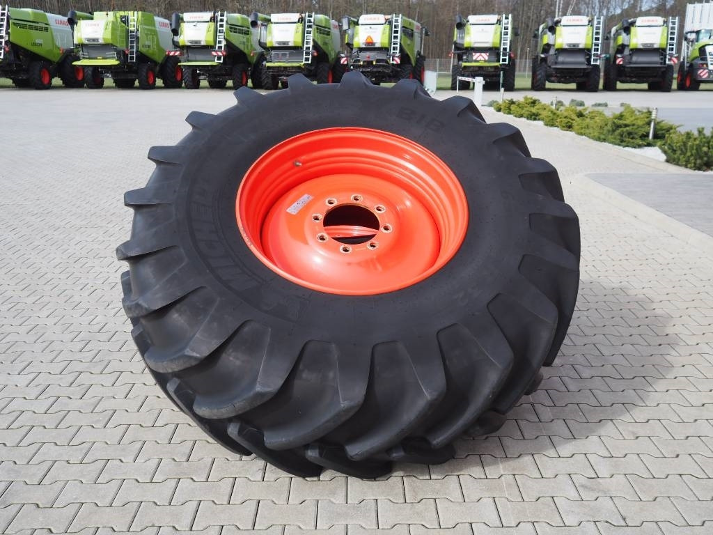 Michelin Agricultural Wheels 650/75 R32 - Claas Jaguar - צמיג עבור מכונה חקלאית: תמונה 4 Michelin Agricultural Wheels 650/75 R32 - Claas Jaguar - צמיג עבור מכונה חקלאית: תמונה 4