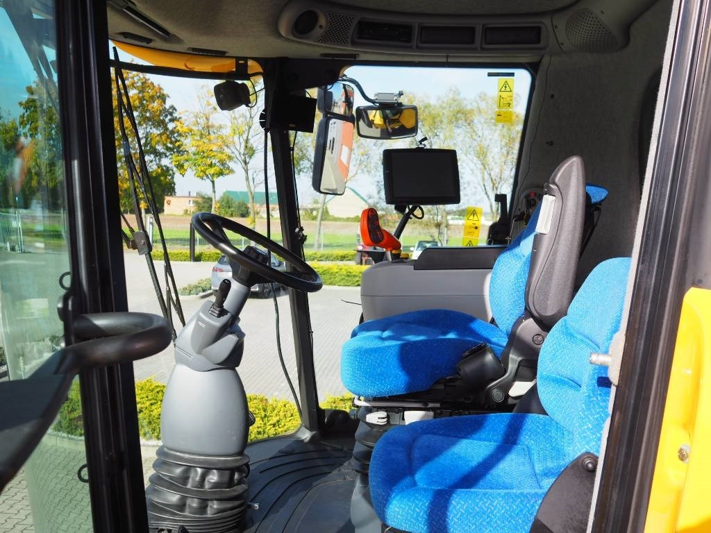 New Holland CR 9090 - מקצרת קומבינה: תמונה 5 New Holland CR 9090 - מקצרת קומבינה: תמונה 5