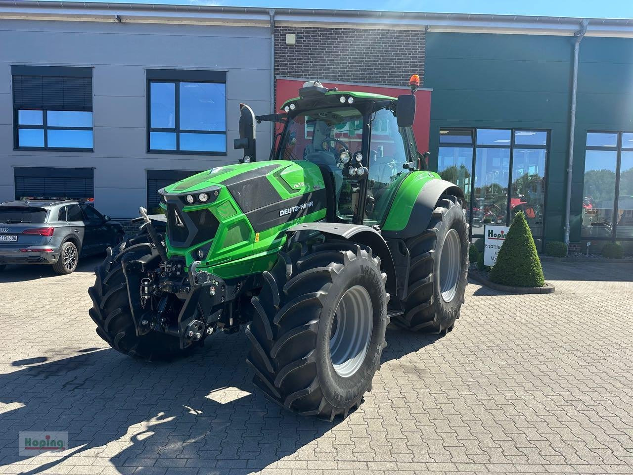 Deutz-Fahr 6215 TTV - טרקטור חקלאי: תמונה 1 Deutz-Fahr 6215 TTV - טרקטור חקלאי: תמונה 1