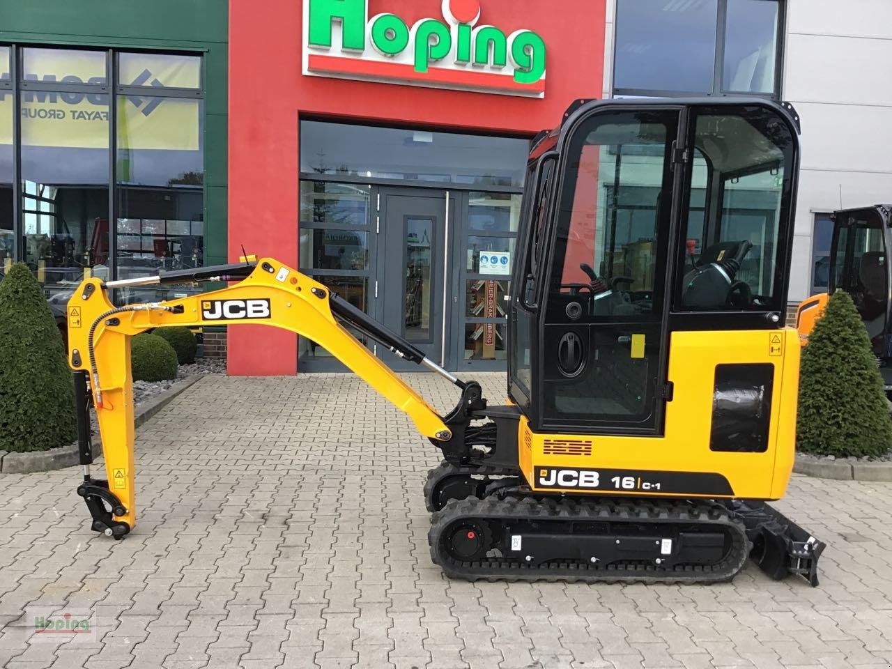 JCB 16C-1 - מיני מחפר: תמונה 1 JCB 16C-1 - מיני מחפר: תמונה 1