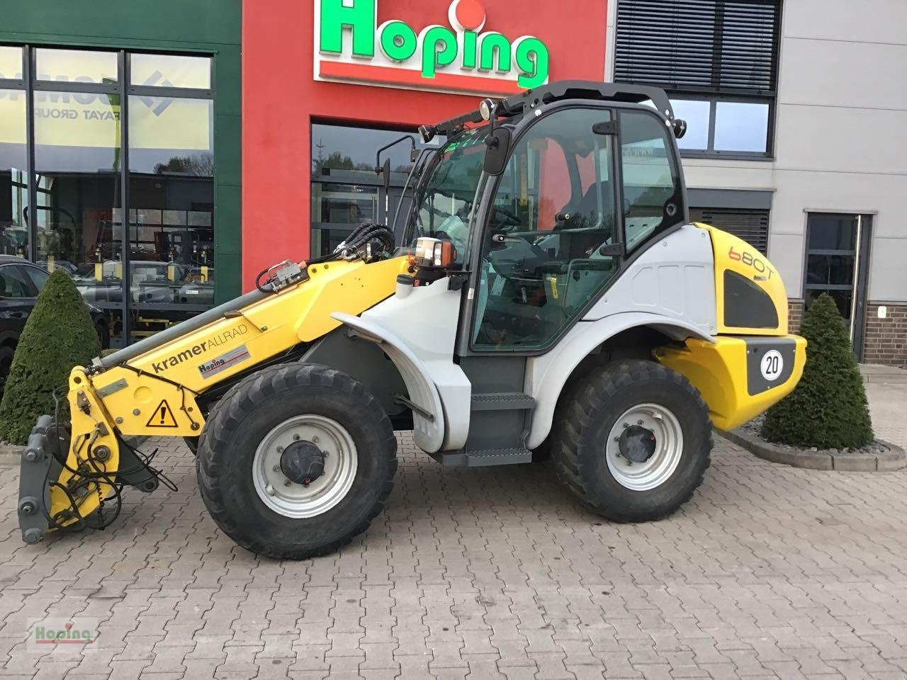 Kramer 680T - מעמיס גלגלים: תמונה 1 Kramer 680T - מעמיס גלגלים: תמונה 1