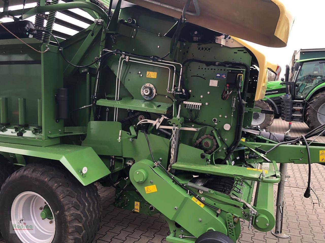 מכונת צרור עגולה Krone Comprima CF 155 XC: תמונה 10