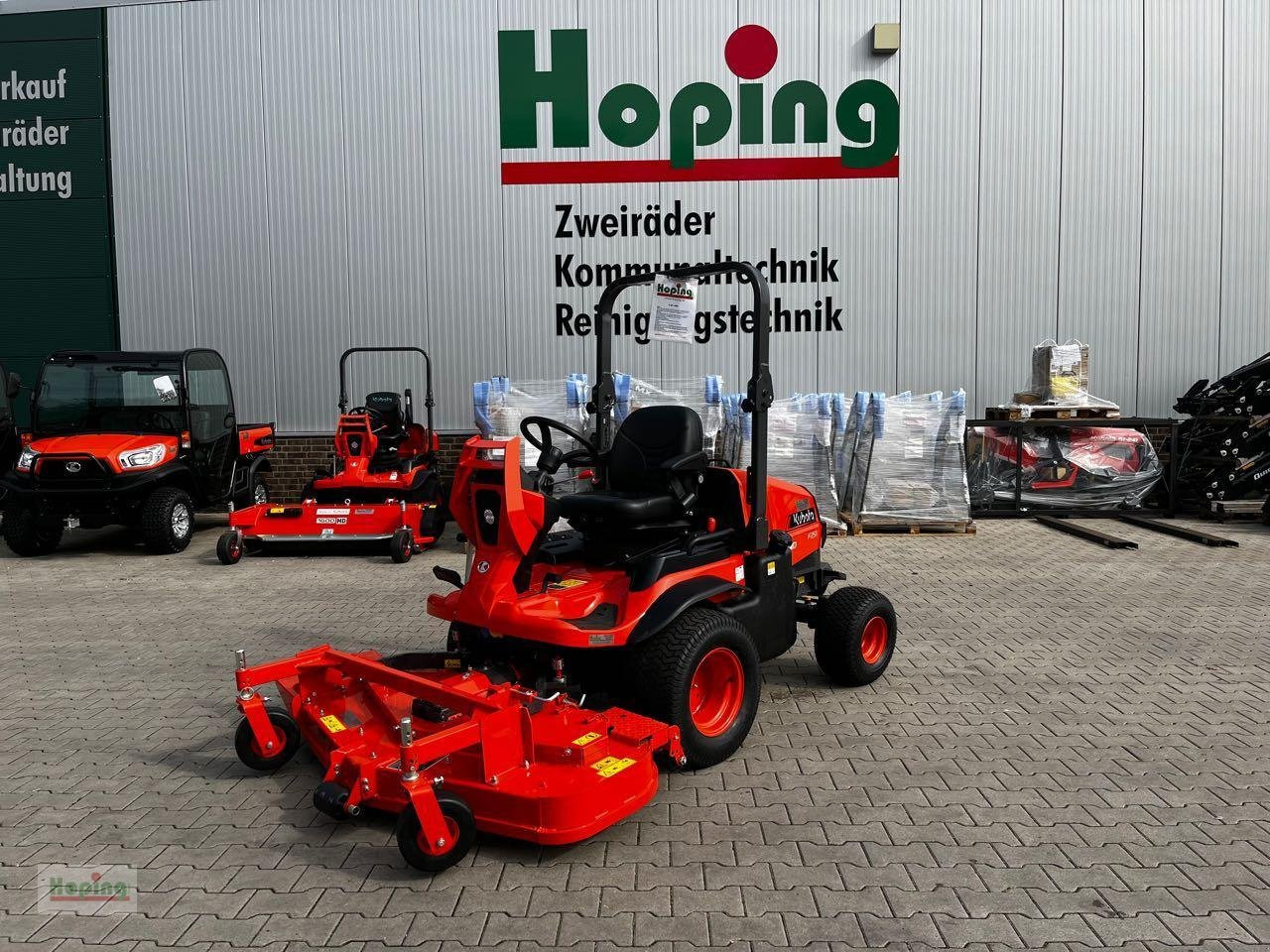 Kubota F 251 AWD - מכסחת גינה: תמונה 1 Kubota F 251 AWD - מכסחת גינה: תמונה 1