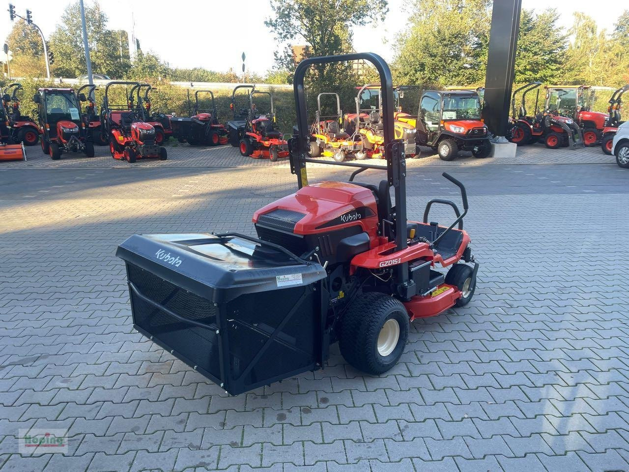 Kubota GZD 15 LD - מכסחת גינה: תמונה 3 Kubota GZD 15 LD - מכסחת גינה: תמונה 3