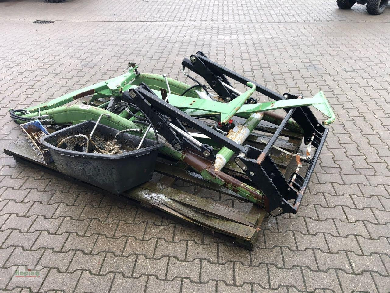 Stoll 2s - מעמיס קדמי לטרקטור: תמונה 4 Stoll 2s - מעמיס קדמי לטרקטור: תמונה 4