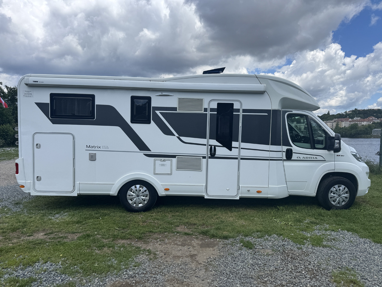 ADRIA Matrix 670 SL - רכב ממונע חצי-משולב: תמונה 4 ADRIA Matrix 670 SL - רכב ממונע חצי-משולב: תמונה 4