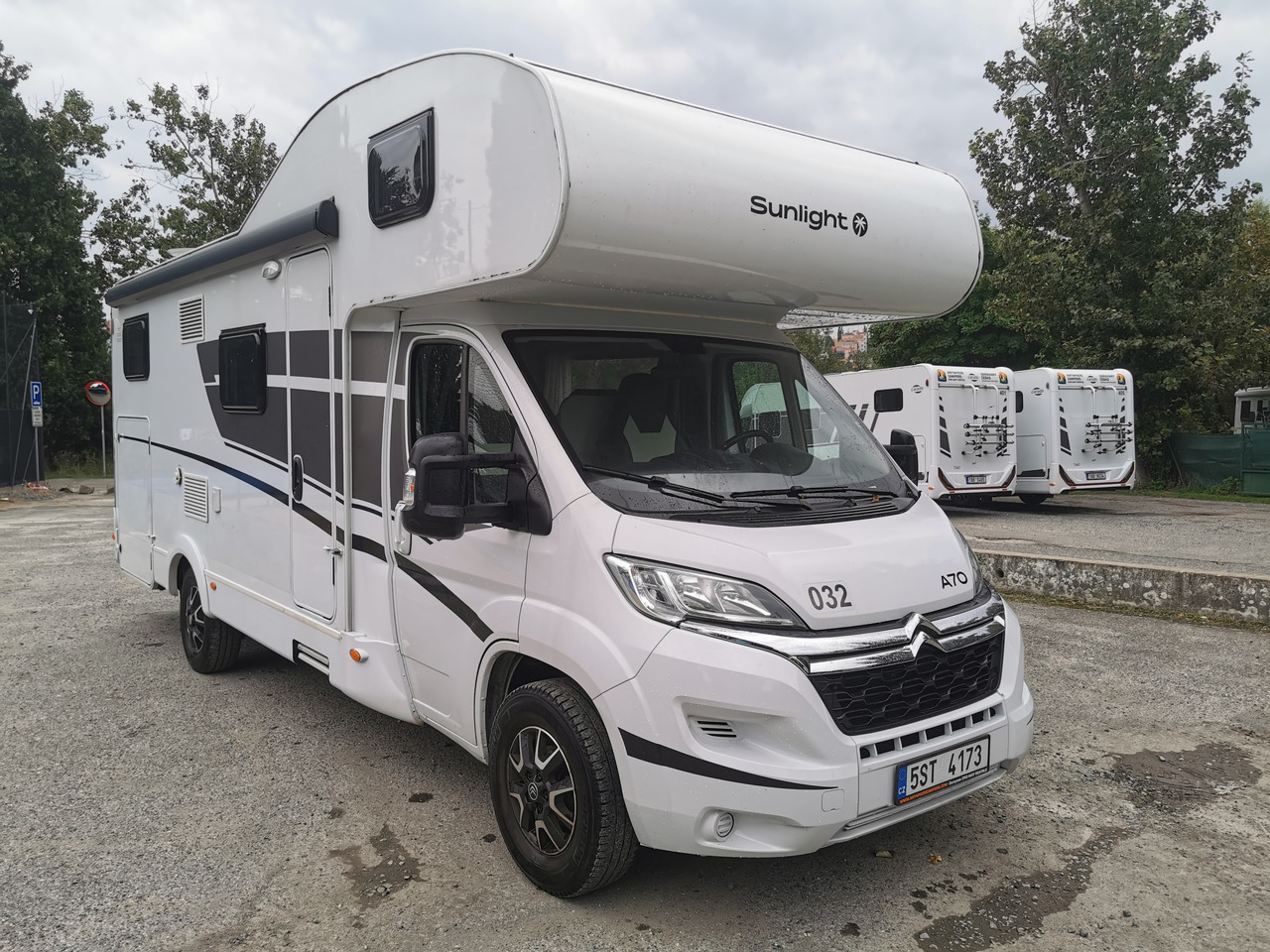 SUNLIGHT A 70 - רכב ממונע Alcove: תמונה 1 SUNLIGHT A 70 - רכב ממונע Alcove: תמונה 1