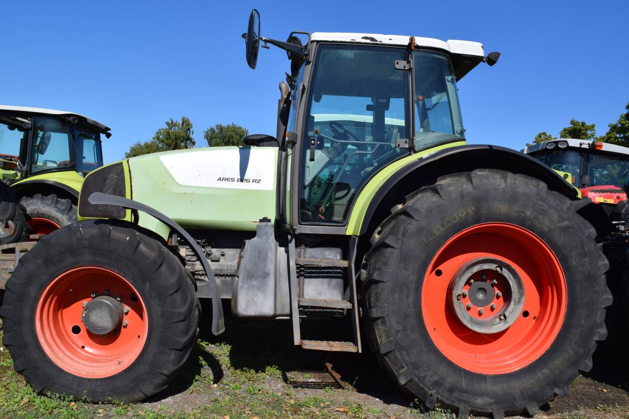 CLAAS Ares 826 RZ - טרקטור חקלאי: תמונה 2 CLAAS Ares 826 RZ - טרקטור חקלאי: תמונה 2