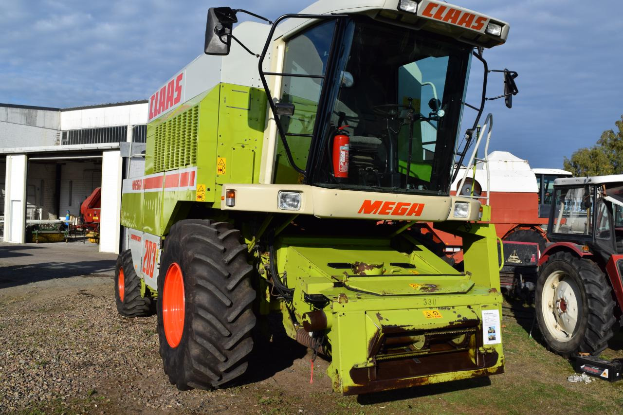 CLAAS Dominator 203 Mega - מקצרת קומבינה: תמונה 3 CLAAS Dominator 203 Mega - מקצרת קומבינה: תמונה 3