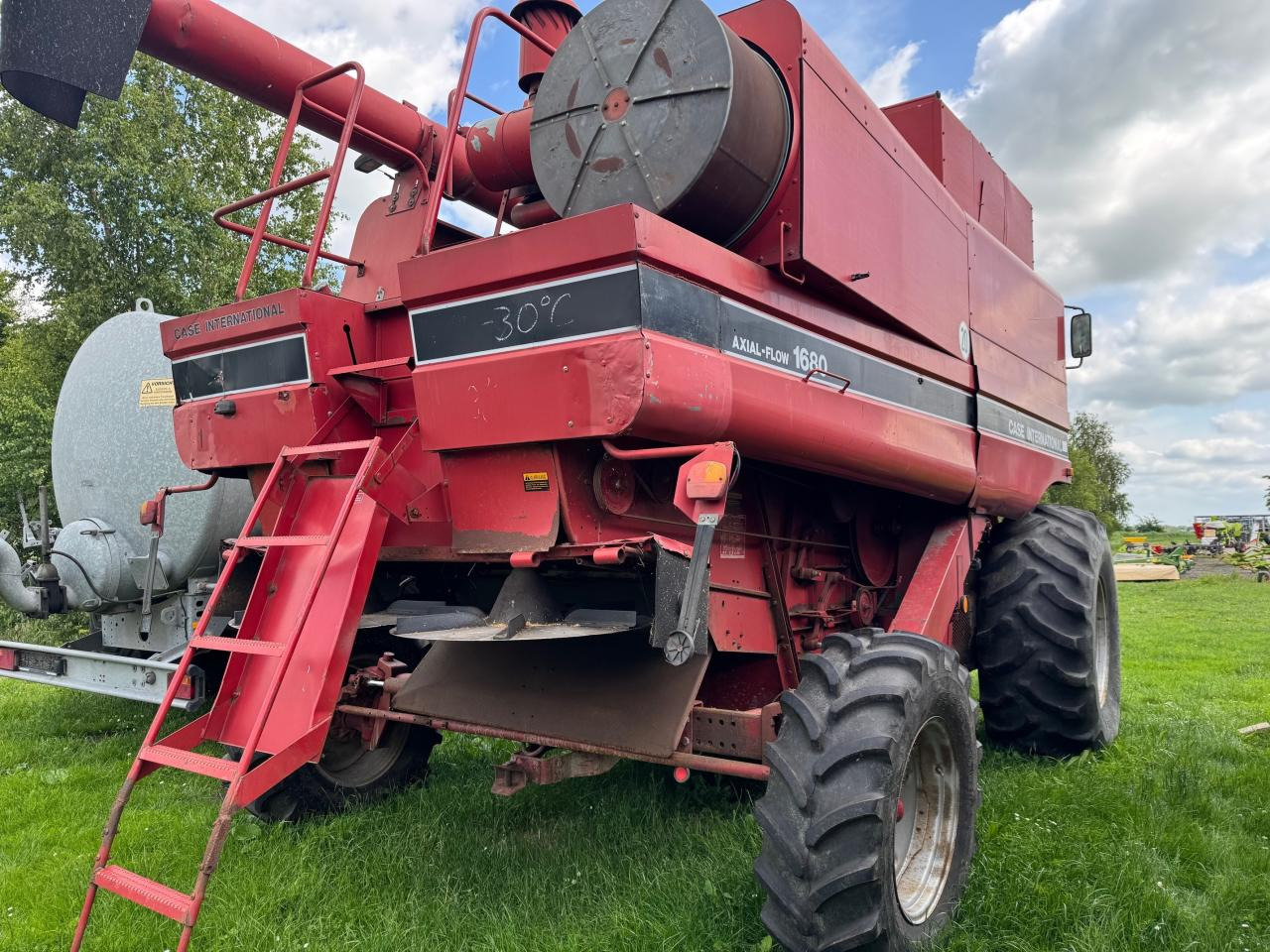 Case-IH 1680 Axial - מקצרת קומבינה: תמונה 3 Case-IH 1680 Axial - מקצרת קומבינה: תמונה 3