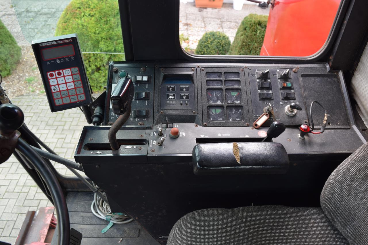 Case-IH 1680 Axial - מקצרת קומבינה: תמונה 5 Case-IH 1680 Axial - מקצרת קומבינה: תמונה 5