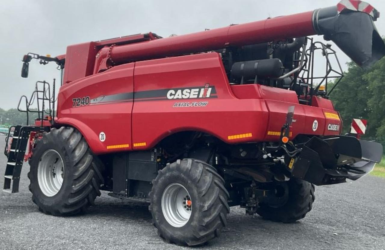 Case-IH 7240 Axial Flow - מקצרת קומבינה: תמונה 1 Case-IH 7240 Axial Flow - מקצרת קומבינה: תמונה 1