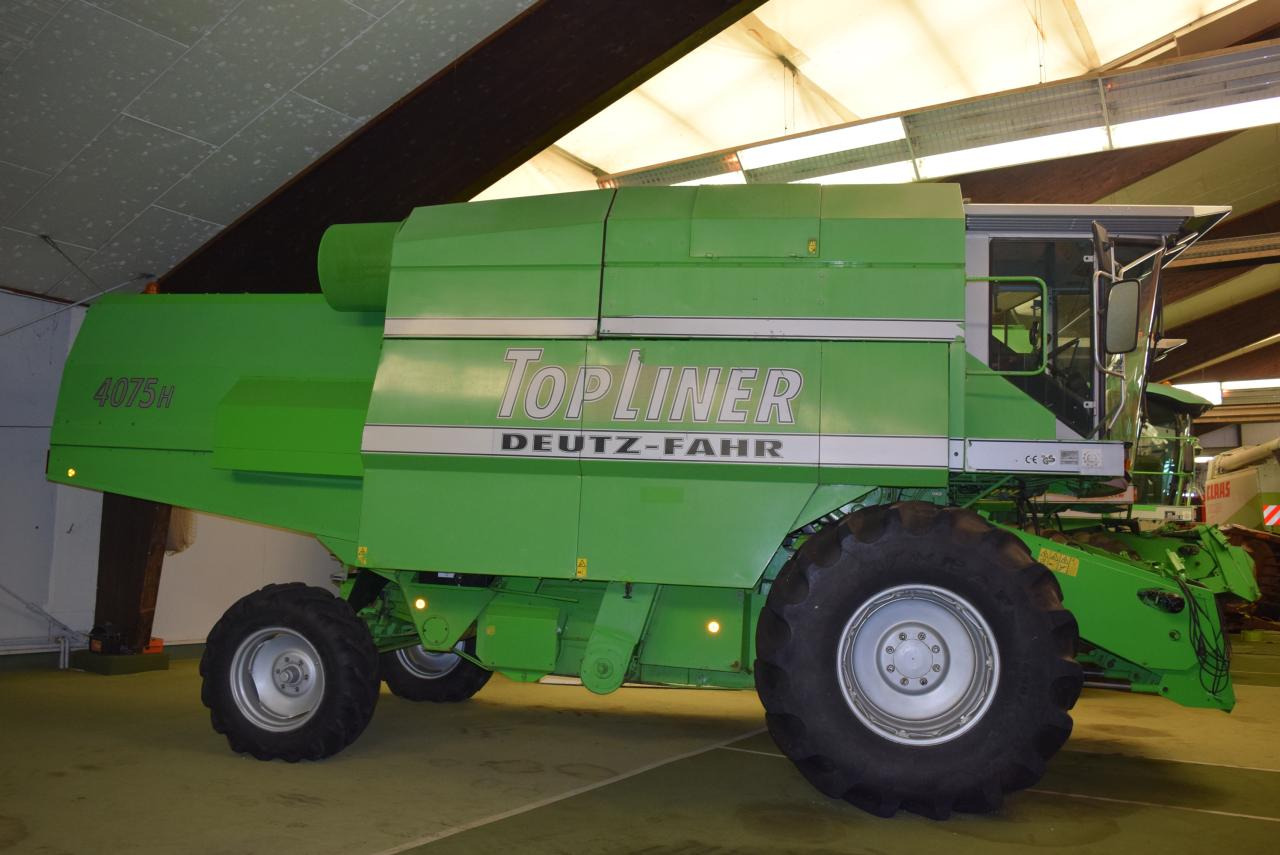 Deutz-Fahr 4075 H TopLiner - מקצרת קומבינה: תמונה 2 Deutz-Fahr 4075 H TopLiner - מקצרת קומבינה: תמונה 2