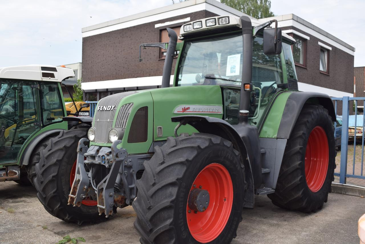 Fendt 712 Vario - טרקטור חקלאי: תמונה 3 Fendt 712 Vario - טרקטור חקלאי: תמונה 3