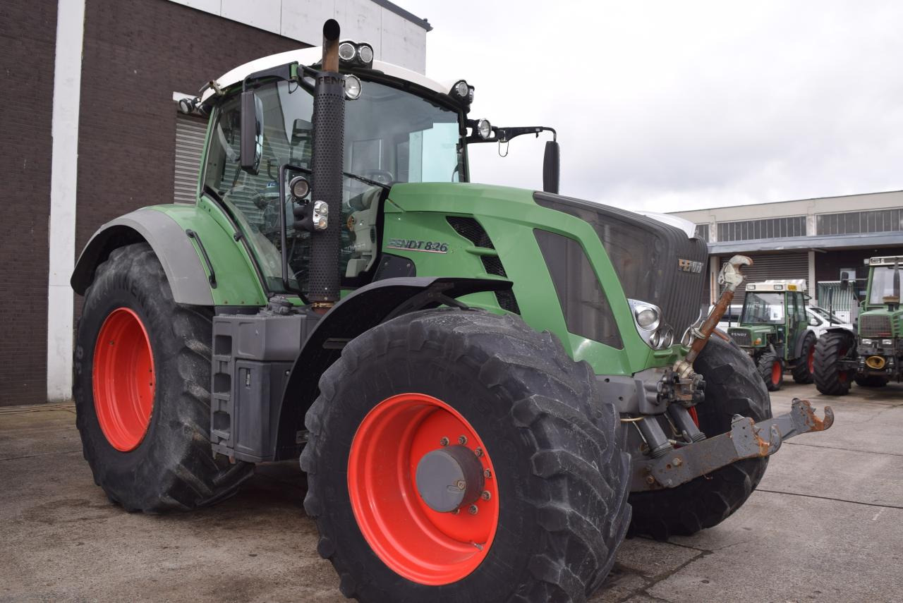 Fendt 826 Vario SCR ProfiPlus - טרקטור חקלאי: תמונה 1 Fendt 826 Vario SCR ProfiPlus - טרקטור חקלאי: תמונה 1