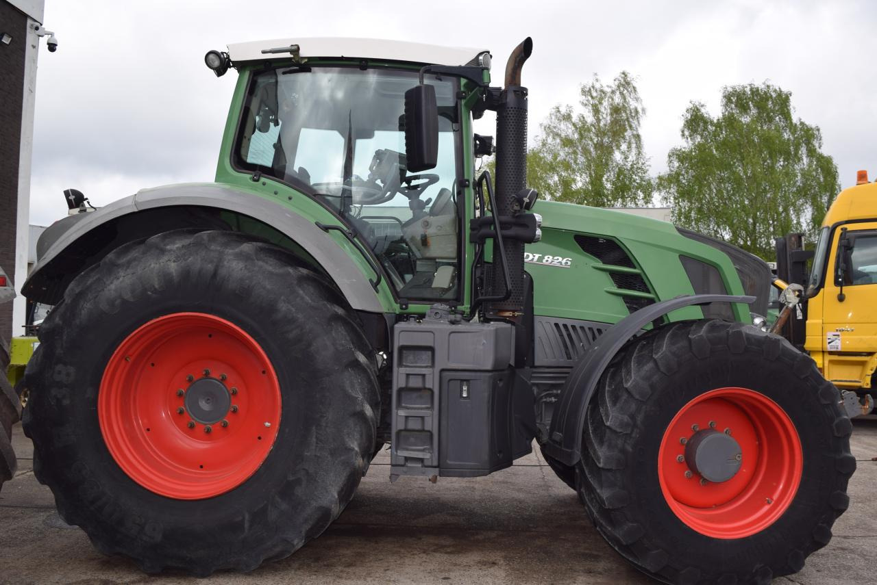 Fendt 826 Vario SCR ProfiPlus - טרקטור חקלאי: תמונה 2 Fendt 826 Vario SCR ProfiPlus - טרקטור חקלאי: תמונה 2