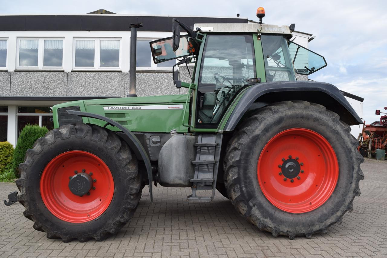 Fendt Favorit 822 - טרקטור חקלאי: תמונה 1 Fendt Favorit 822 - טרקטור חקלאי: תמונה 1