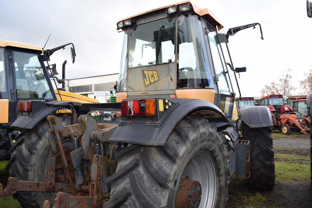 JCB Fastrac 2135 - 4WS - טרקטור חקלאי: תמונה 4 JCB Fastrac 2135 - 4WS - טרקטור חקלאי: תמונה 4