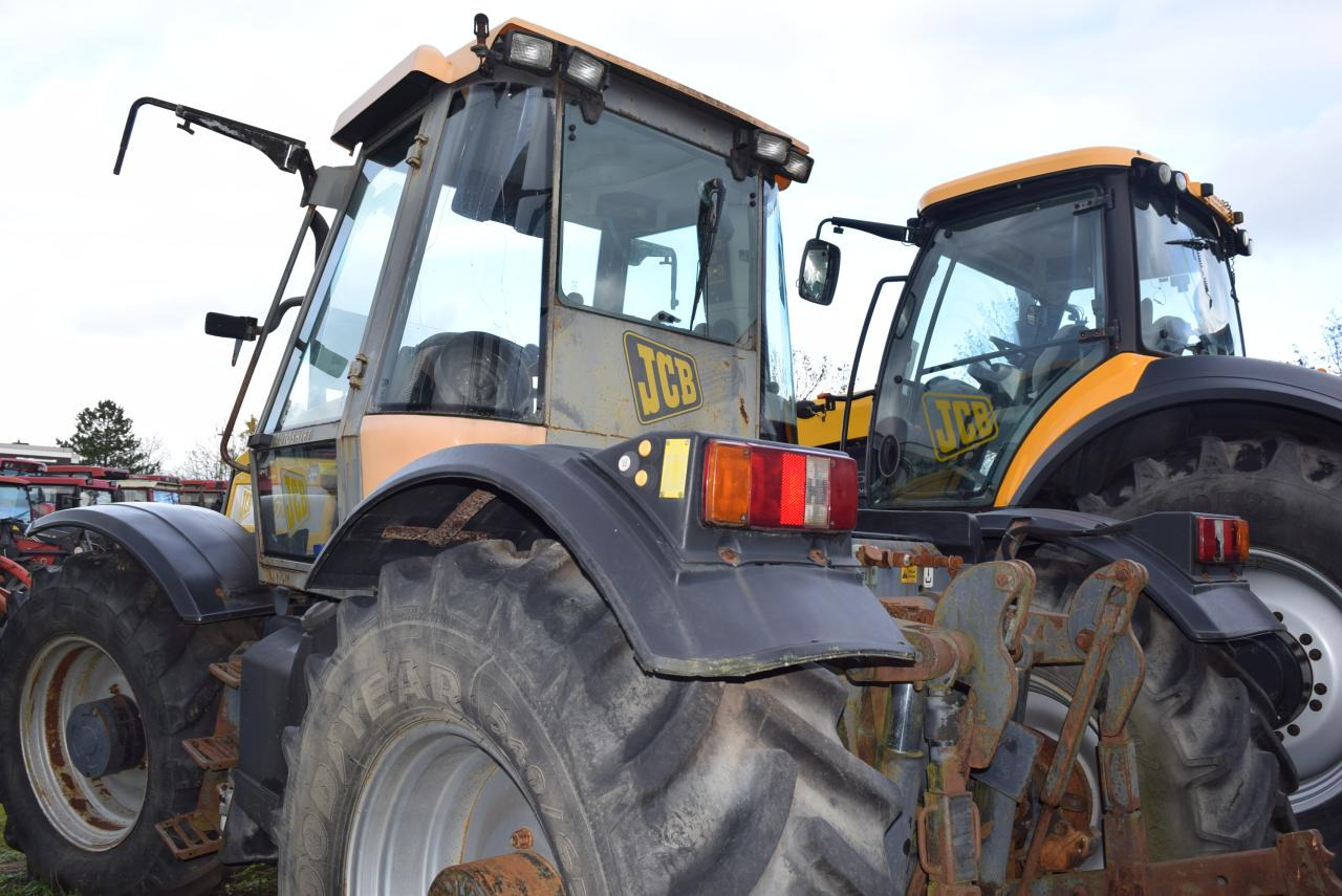JCB Fastrac 2135 - 4WS - טרקטור חקלאי: תמונה 3 JCB Fastrac 2135 - 4WS - טרקטור חקלאי: תמונה 3