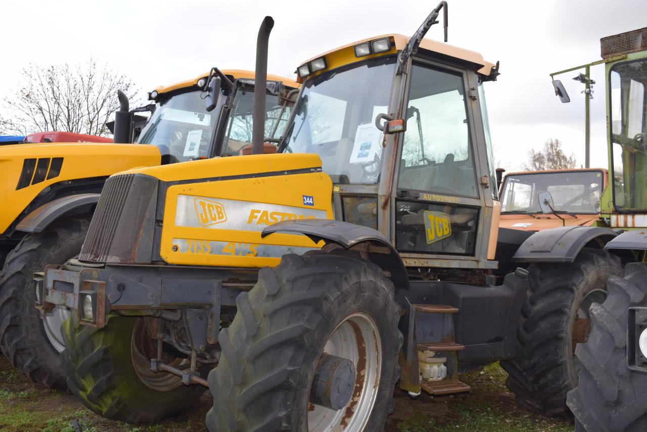 JCB Fastrac 2135 - 4WS - טרקטור חקלאי: תמונה 2 JCB Fastrac 2135 - 4WS - טרקטור חקלאי: תמונה 2