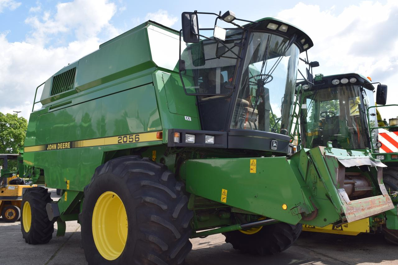 John Deere 2056 - מקצרת קומבינה: תמונה 2 John Deere 2056 - מקצרת קומבינה: תמונה 2