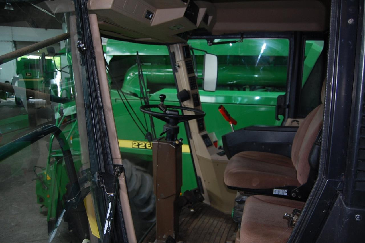 John Deere 2066 - מקצרת קומבינה: תמונה 5 John Deere 2066 - מקצרת קומבינה: תמונה 5