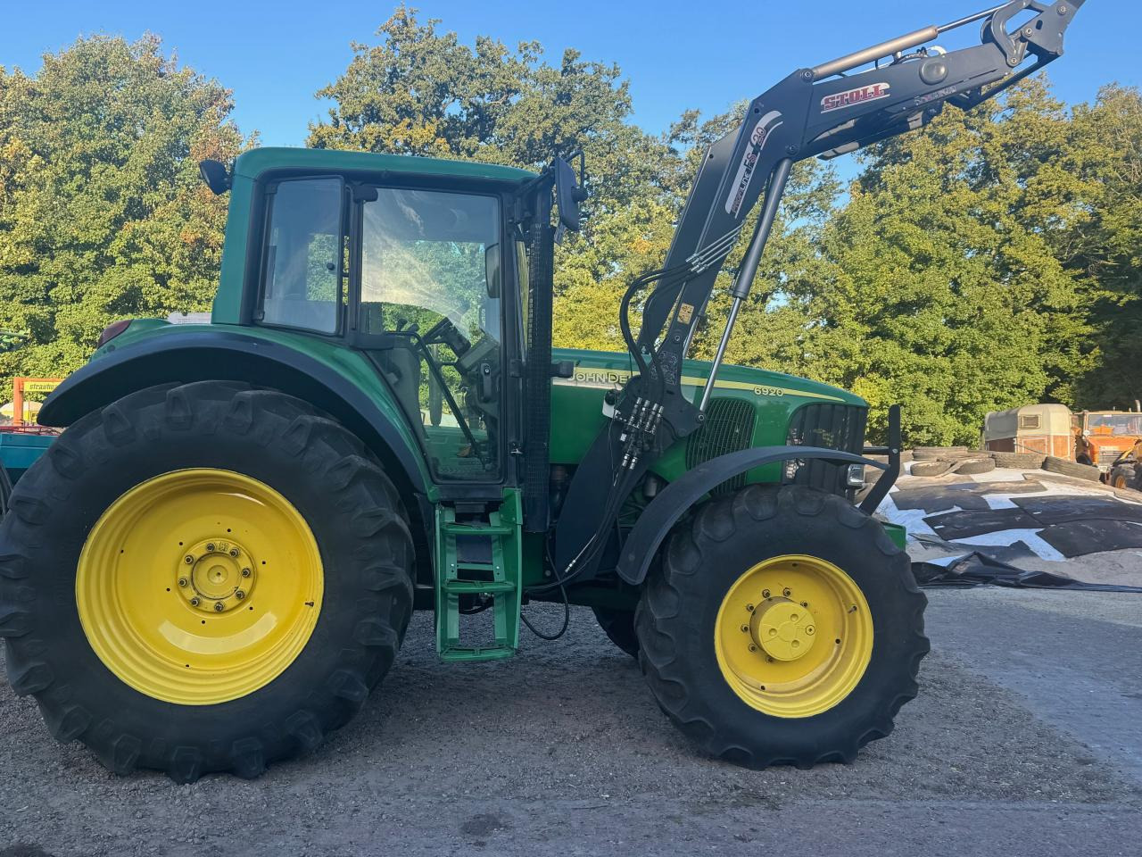 John Deere 6920 - טרקטור חקלאי: תמונה 1 John Deere 6920 - טרקטור חקלאי: תמונה 1