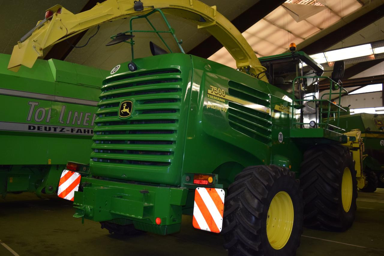 John Deere 7400 - מקצרת מספוא: תמונה 5 John Deere 7400 - מקצרת מספוא: תמונה 5