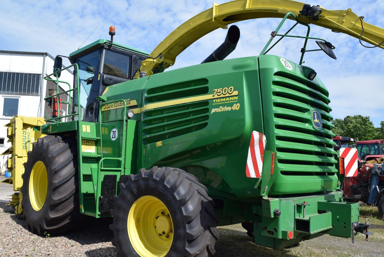 John Deere 7400 - מקצרת מספוא: תמונה 3 John Deere 7400 - מקצרת מספוא: תמונה 3