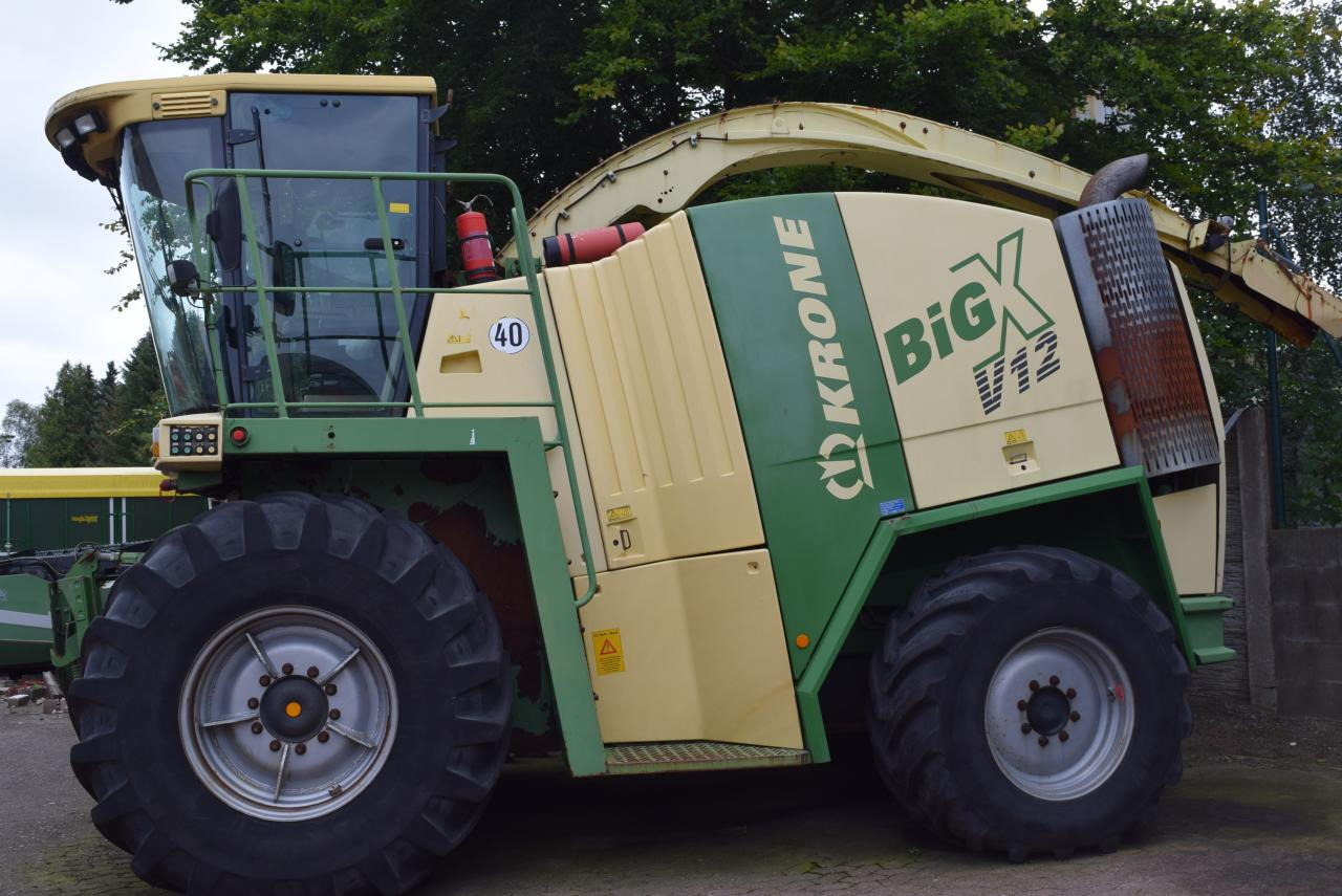 Krone BIG X V12 - מקצרת מספוא: תמונה 2 Krone BIG X V12 - מקצרת מספוא: תמונה 2