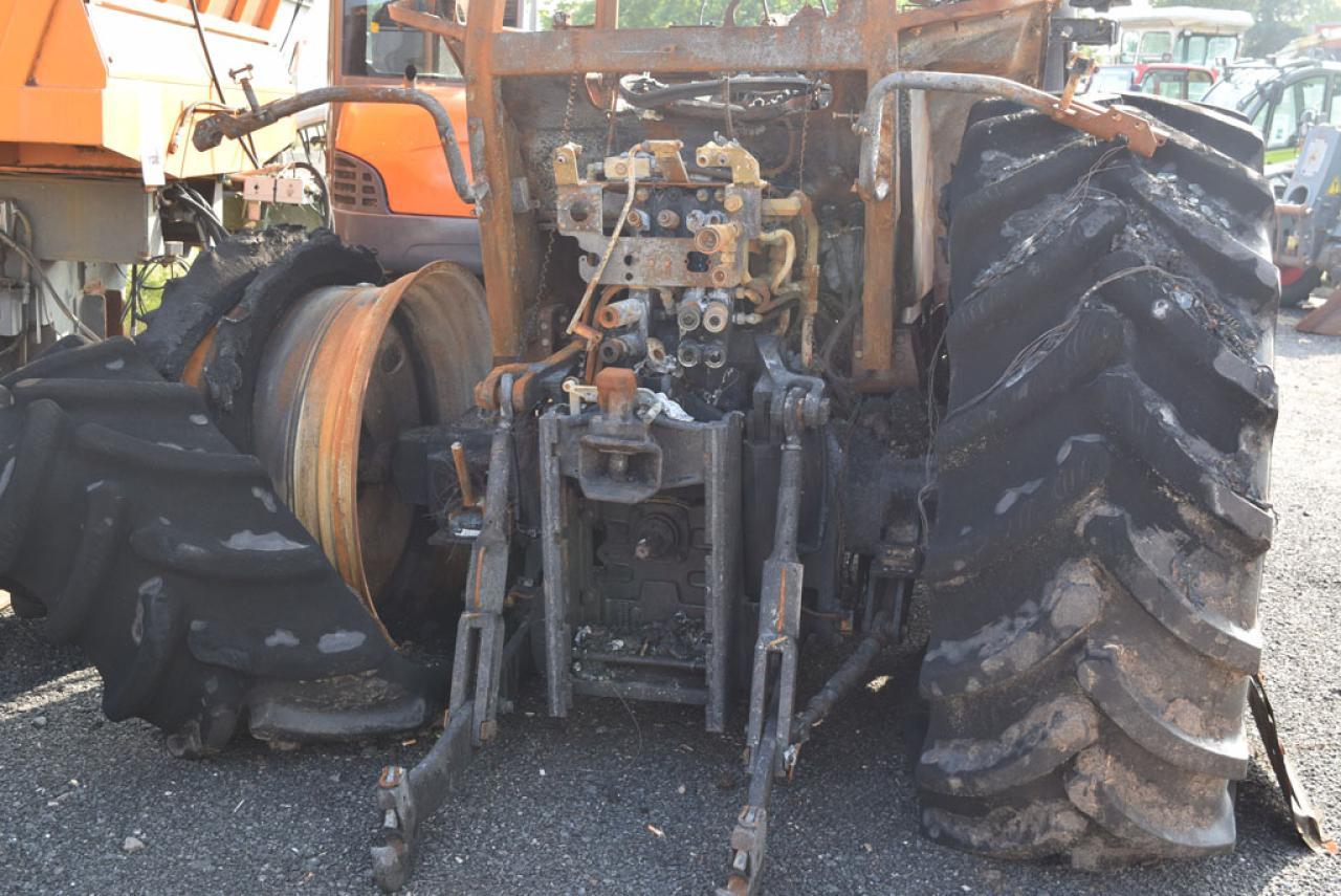 Massey Ferguson 6480 *Brandschaden* - טרקטור חקלאי: תמונה 4 Massey Ferguson 6480 *Brandschaden* - טרקטור חקלאי: תמונה 4