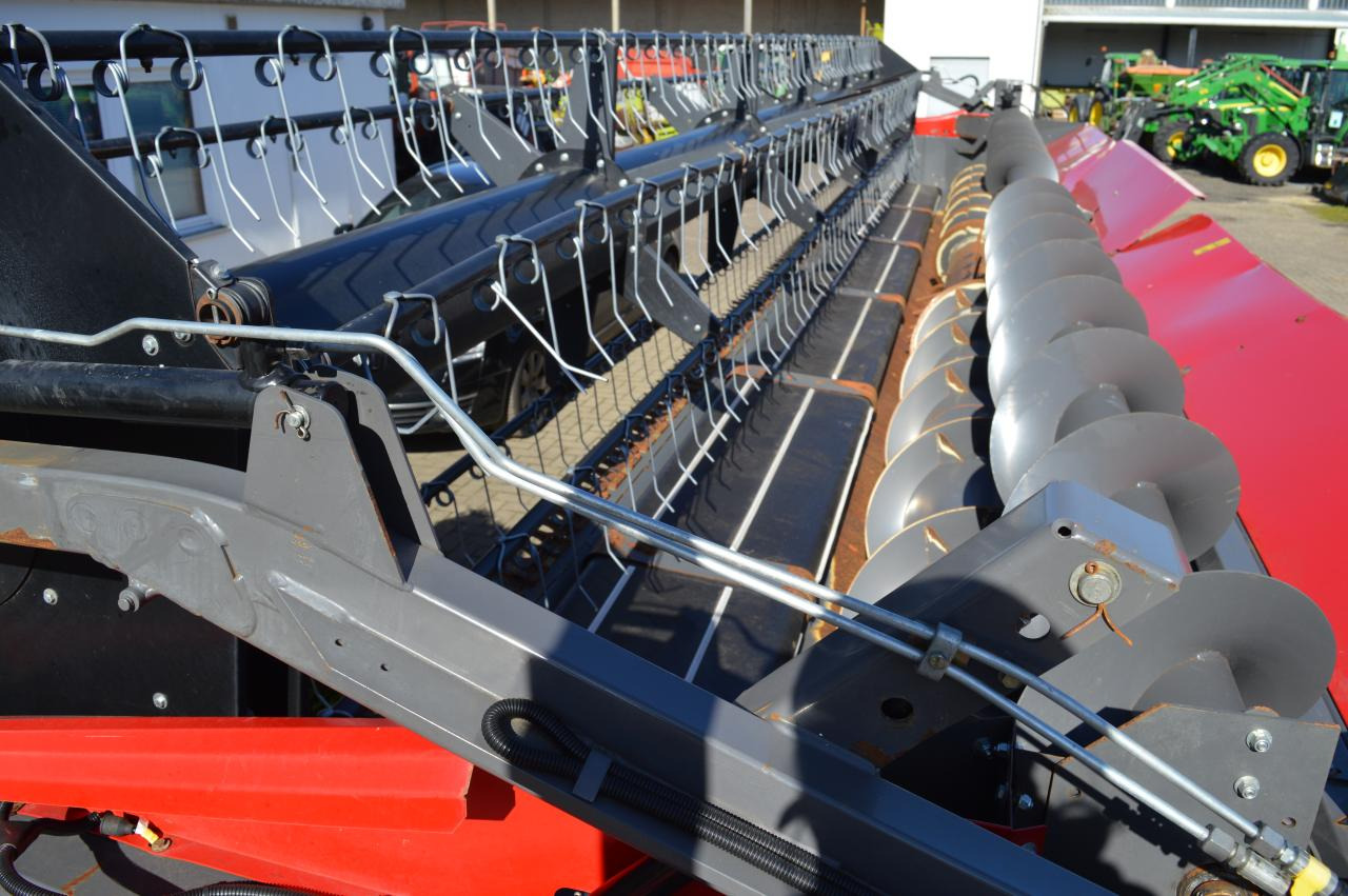 הַחכָּרָה Massey Ferguson MF 7030 *Schneidwerk* Massey Ferguson MF 7030 *Schneidwerk*: תמונה 6