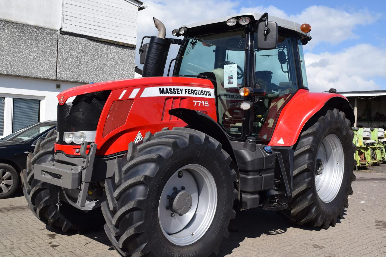 Massey Ferguson MF 7715 Dyna-6 - טרקטור חקלאי: תמונה 2 Massey Ferguson MF 7715 Dyna-6 - טרקטור חקלאי: תמונה 2