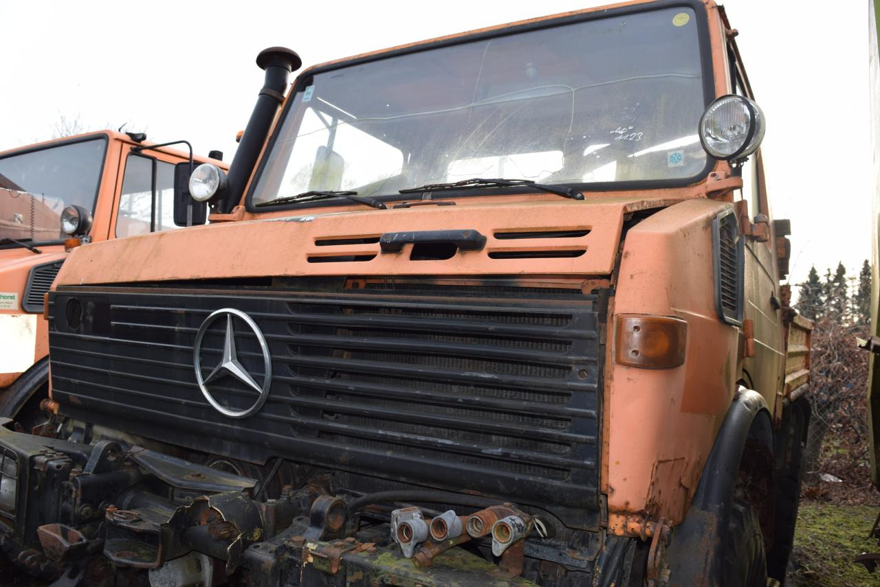 Mercedes-Benz Unimog U1200 - טרקטור חקלאי: תמונה 2 Mercedes-Benz Unimog U1200 - טרקטור חקלאי: תמונה 2